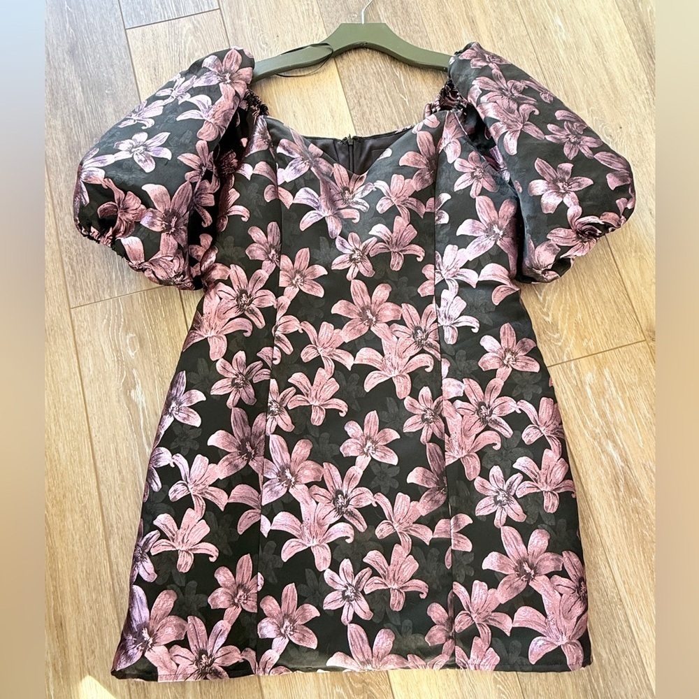 VICI  gorgeous Mini Dress Large with back zipper
